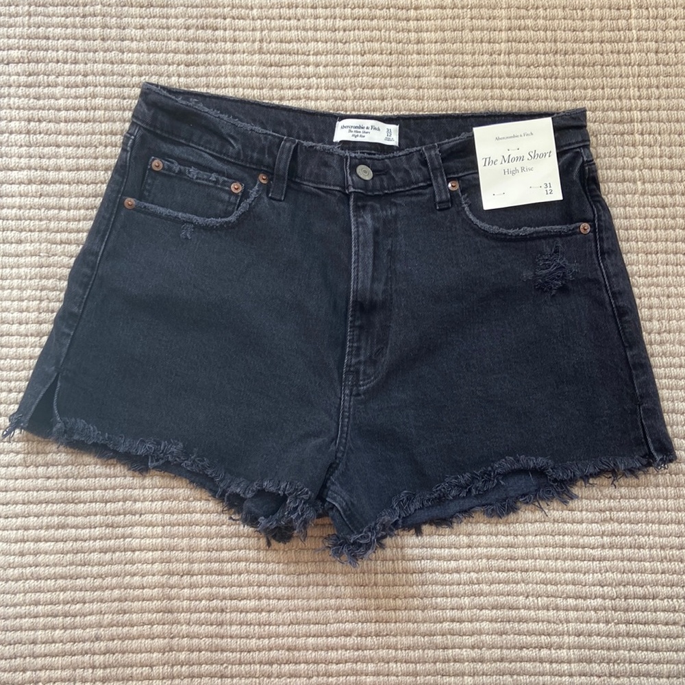 Abercrombie black high rise mom shorts
